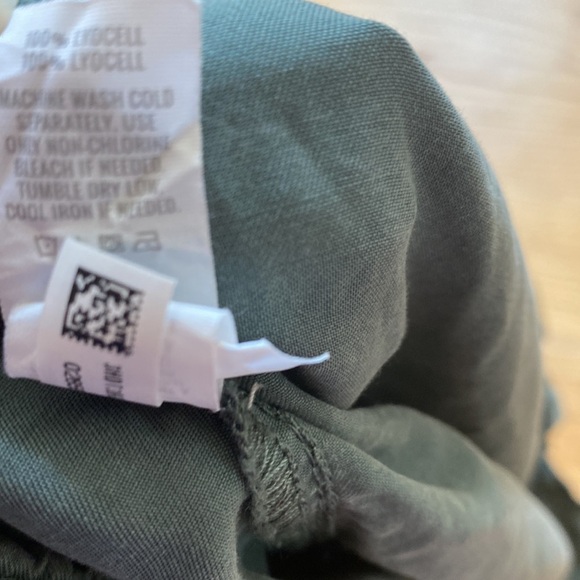 Aerie Lyocell Army Green Pull On Shorts 3.5 Inch Inseam - Picture 7 of 7